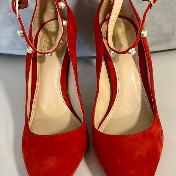 Vince Camuto Jassita Red Suede Jeweled Pearl Ankle Strap Pump - Size 7-1/2 - Picture 2 of 10
